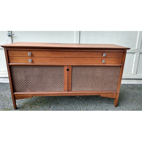 Arvin Console Stereo 1960s 76P68