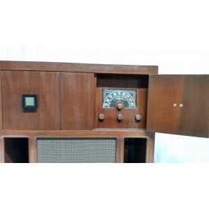 Automatic Radio Console 1947 F790