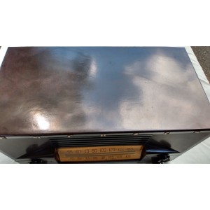 Emerson Radio 1949 557