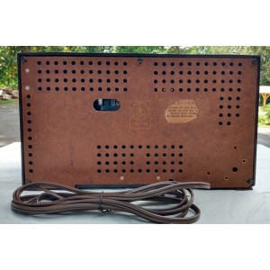 Emerson Radio 1949 557