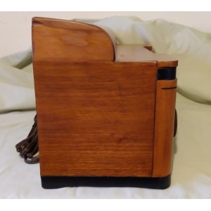 RCA Victor Radio 1947 65U